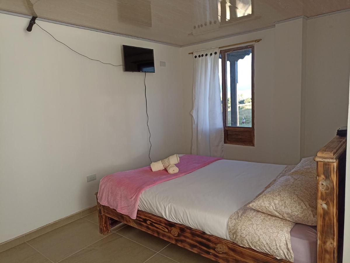 Hotel Tota Eliseo Playa Blanca Lago De توتا المظهر الخارجي الصورة